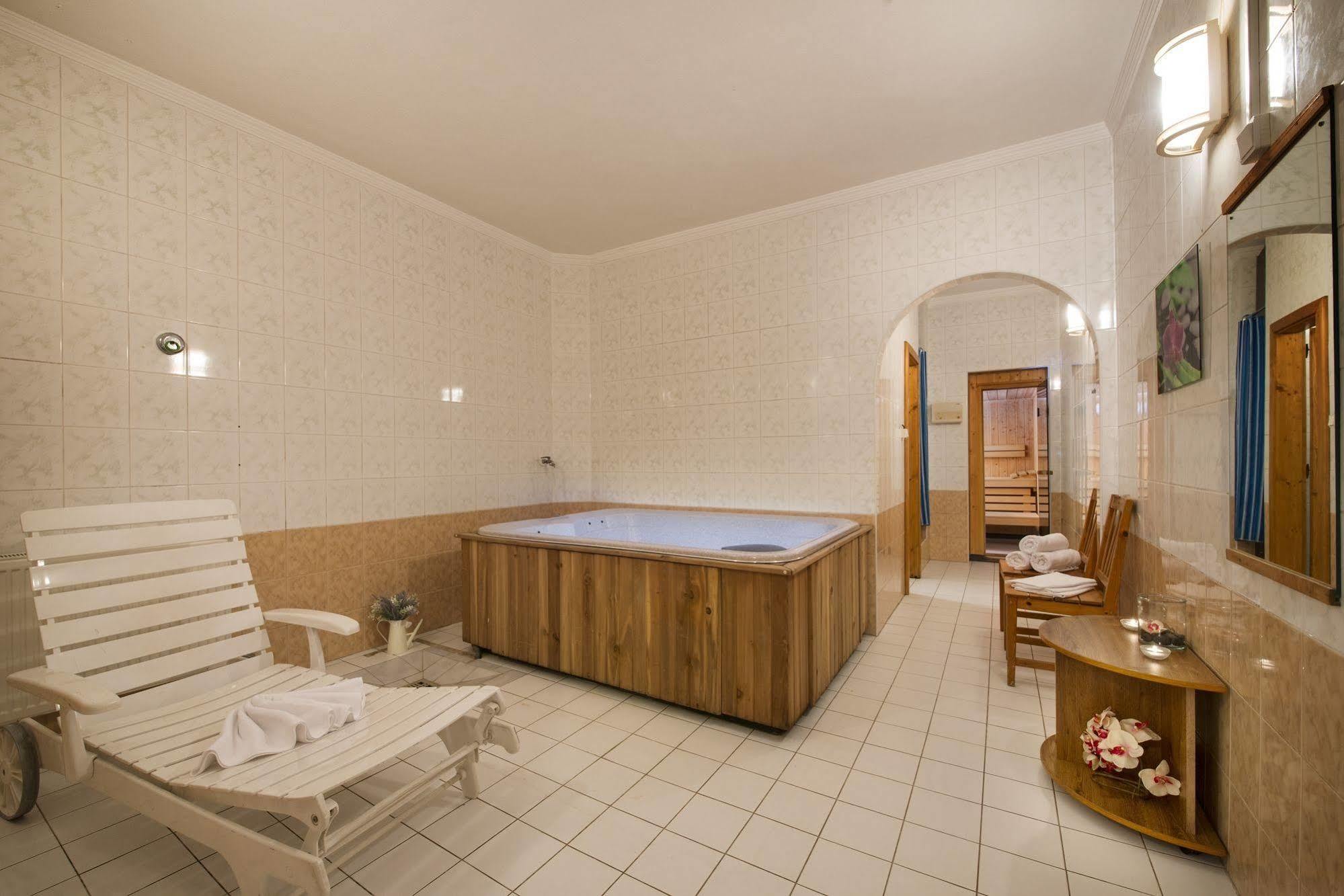 Penzion Pleso Hotel Strbske Pleso Luaran gambar